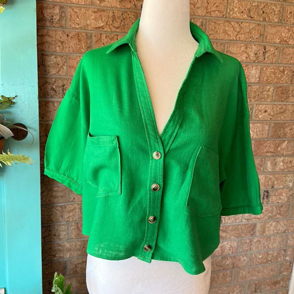 Vibrant green Button up Top
